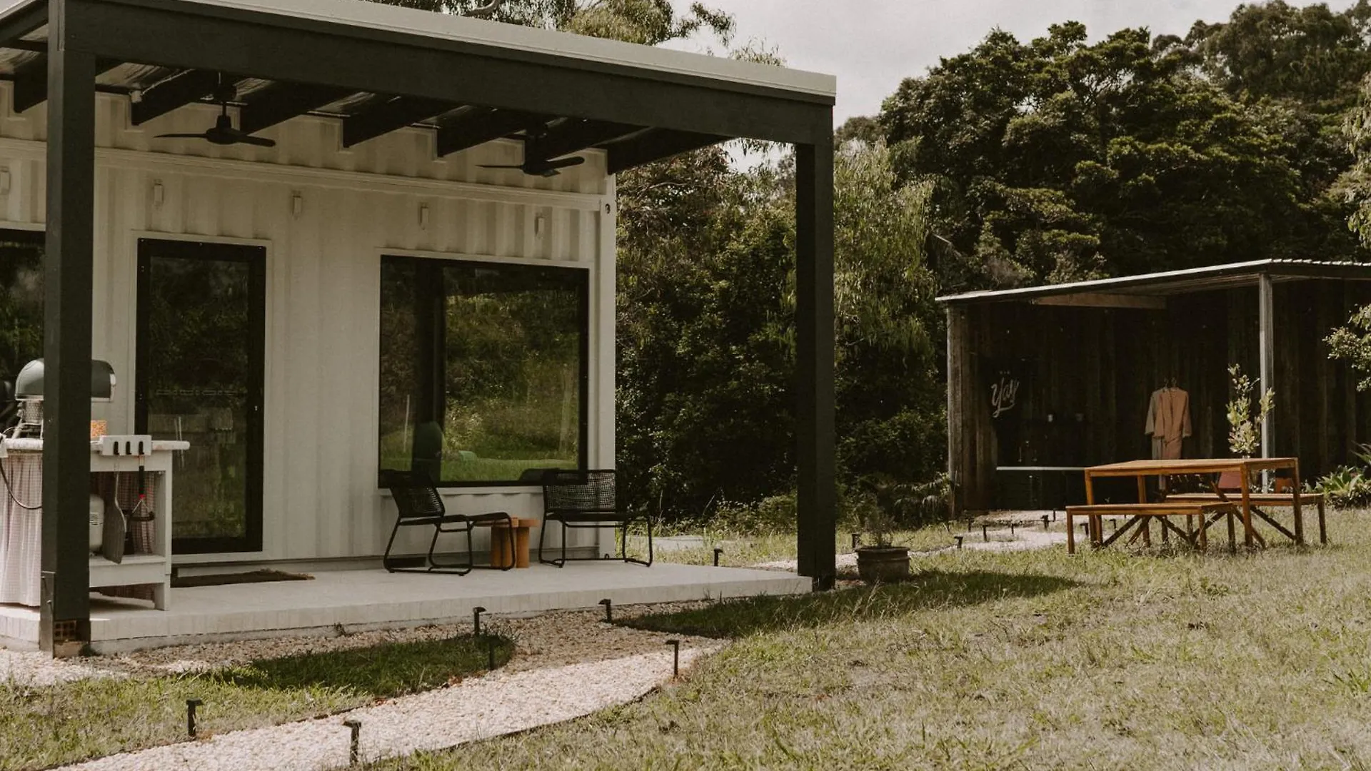 Cute, Cozy Container With Outdoor Bath Near Montville Palmwoods